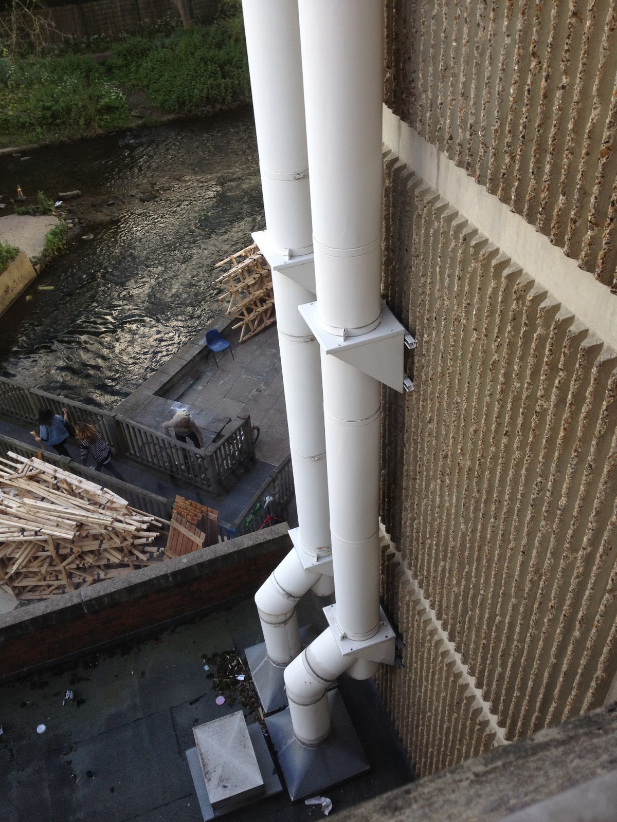 Daniel Gubba - Set and Props.: Design for Film - Batman: The Riddler's Lair