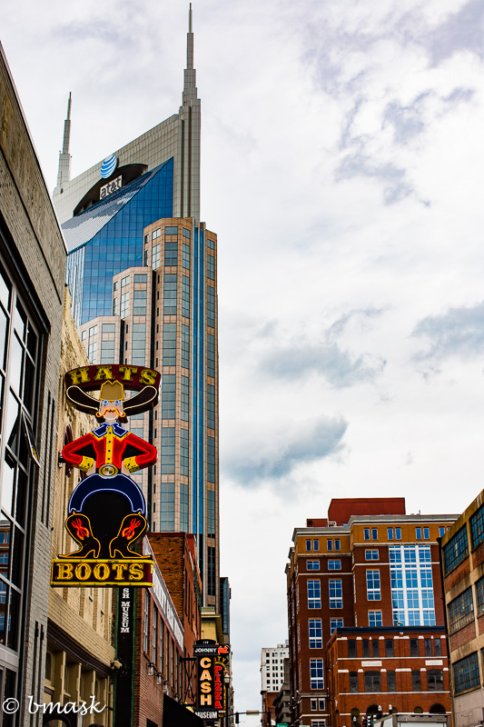 Y'all Come On In The Door's Open: Nashville