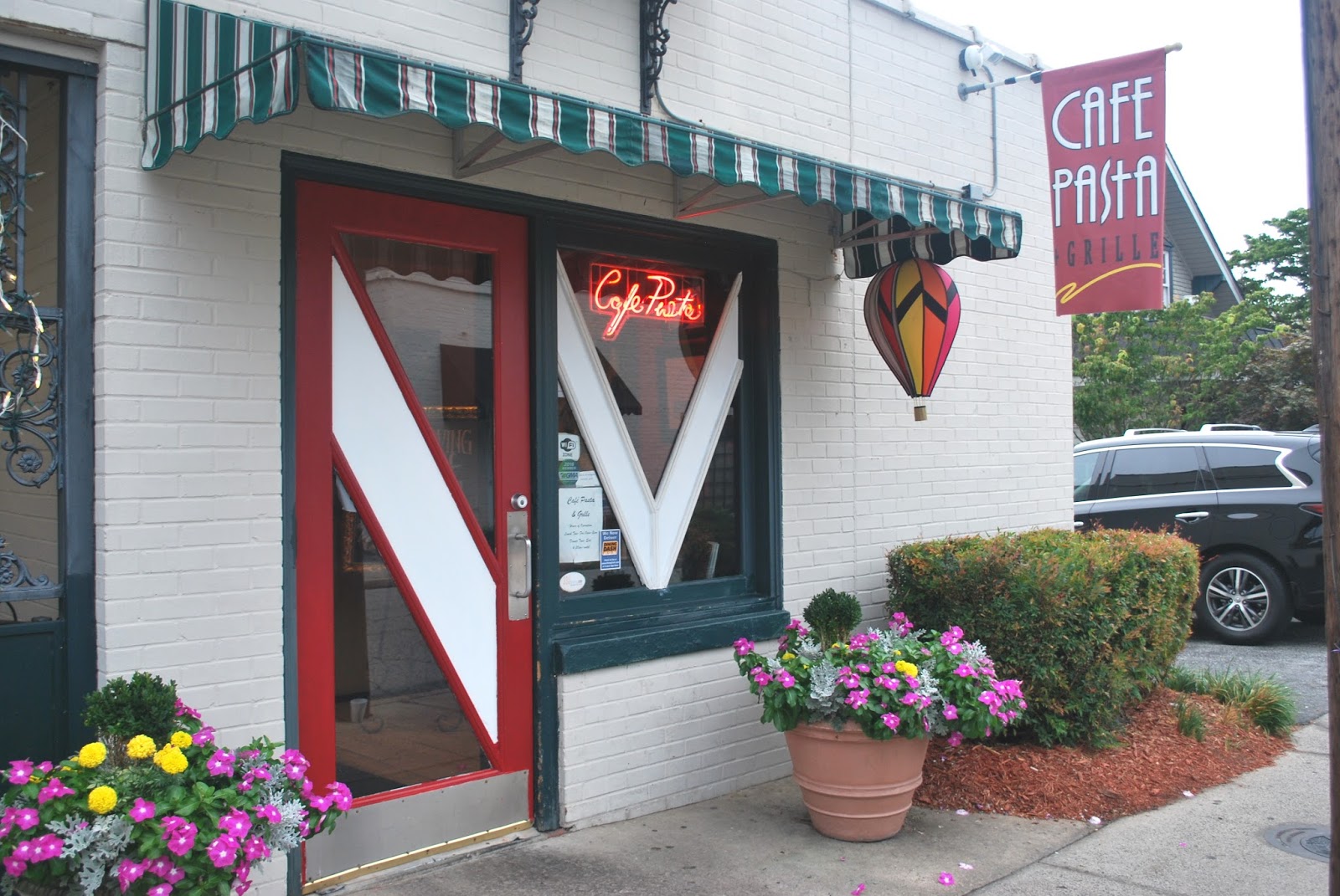 FOOD AND WINE CAFE PASTA