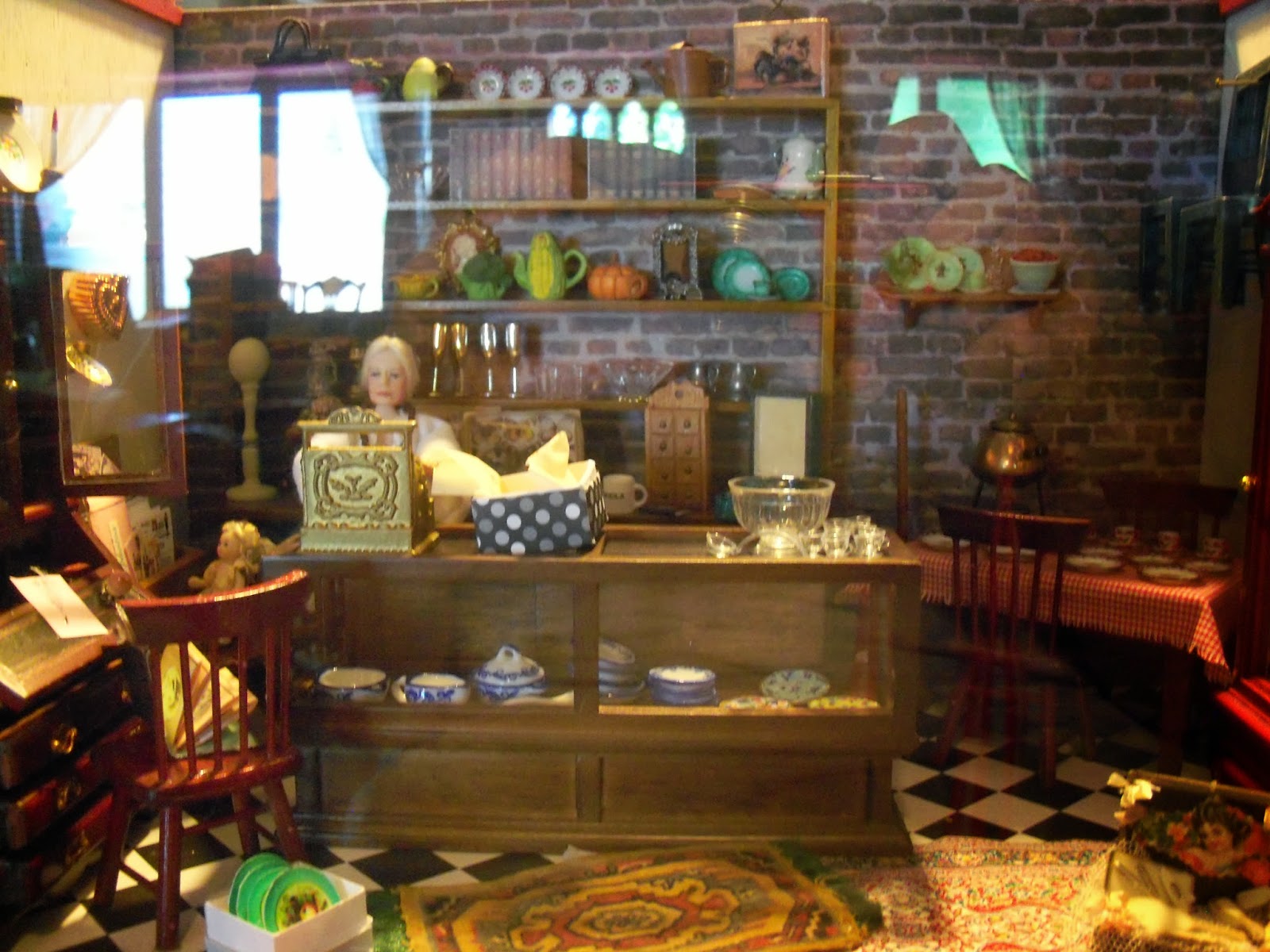 Raggedy Kingdom National Dollhouse Miniature Month Day 5 Antique