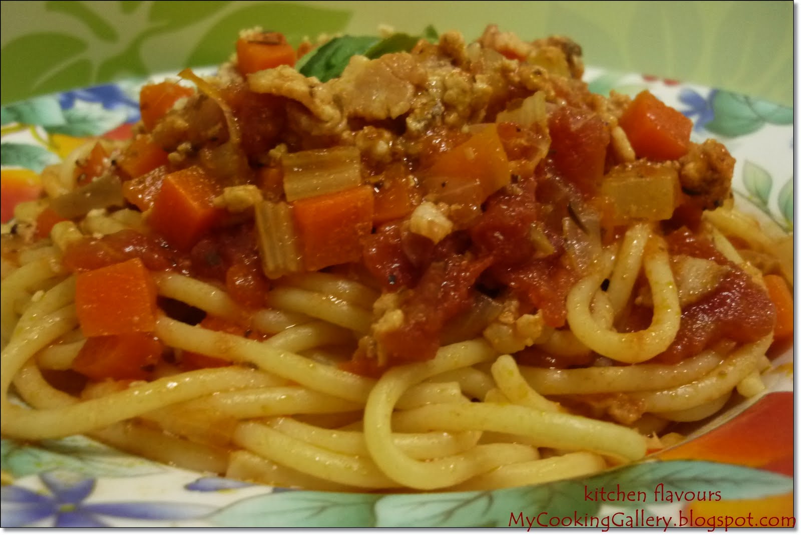 kitchen flavours: Jamie&amp;#39;s Spaghetti Bolognese, Thank You, Brenda!
