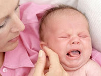 10 Cara Ampuh Mengatasi Bayi Menangis