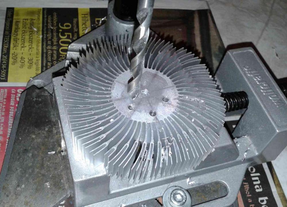 FanlessTech Recycling stock coolers