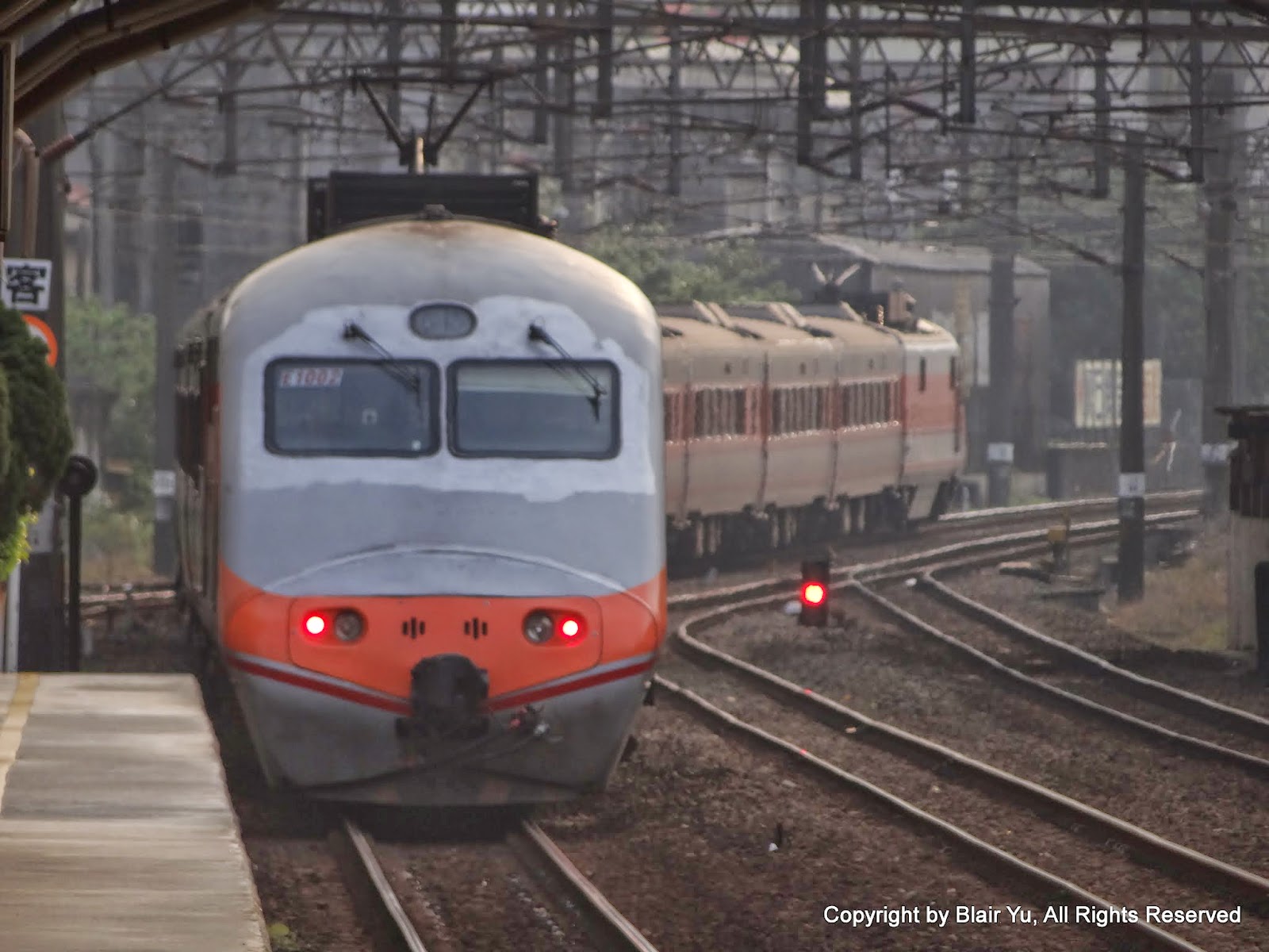 Blair's 鐵道攝影: E1002推拉式電力機車 / TRA E1002 Push-Pull Electric locomotive