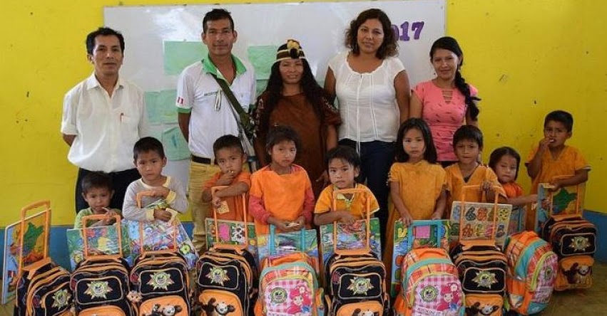 Entregan más de 200 mochilas a niños de nivel inicial de Satipo - Junín Entregan más de 200 mochilas a niños de nivel inicial de Satipo - Junín