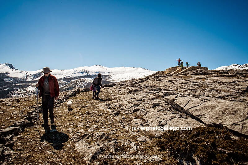 Mirador de la Peña del Águila. Senda del Gigante del Valle Estrecho. Parque Natural de Fuentes Carrionas y Fuente Cobre. Palencia. Castilla y León. España © Javier Prieto Gallego