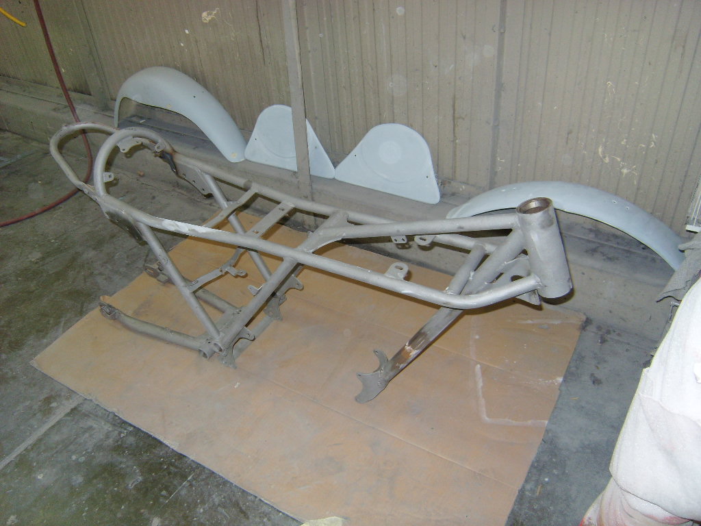 Prep for the frame & Body Work Ducati RT 450!