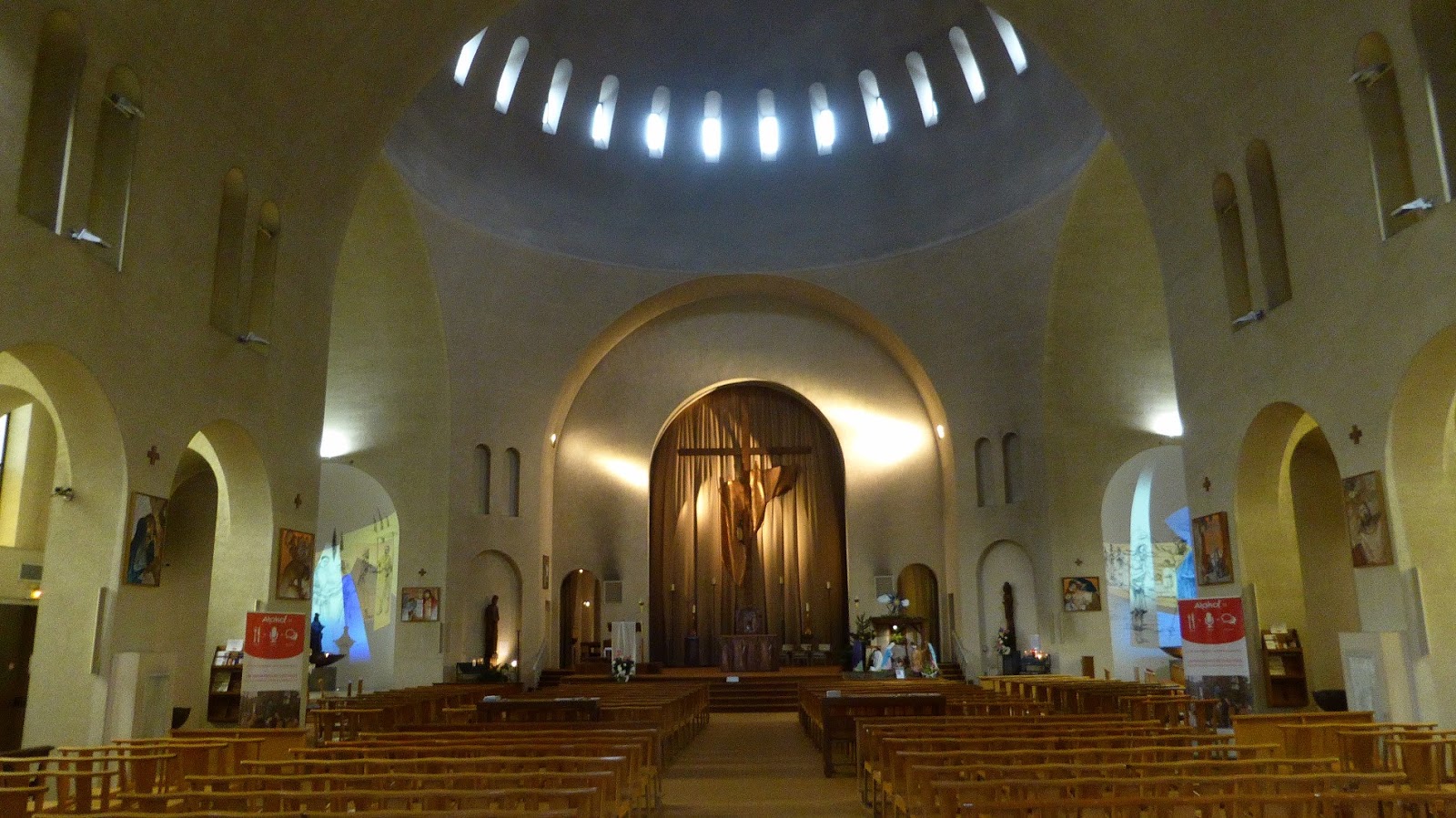 Parisbiseart Eglise SainteJeannedeChantal