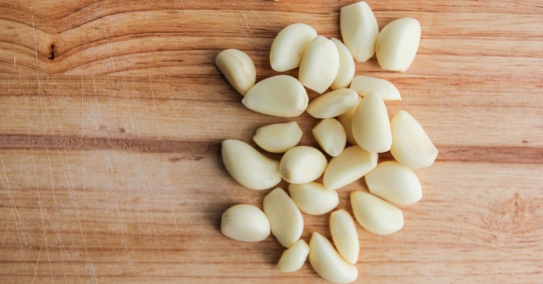 BENEFITS OF GARLIC AND SIDE EFFECTS FOR HEALTH