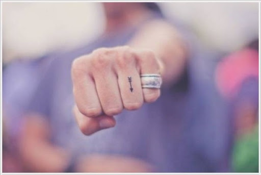 Micro Seta Dedo Tatuagem