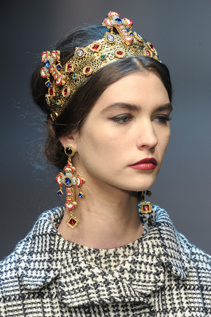 BLOSSOM: Holy cross inspired Accessories:D&G Fall/Winter 2013/2014 ...