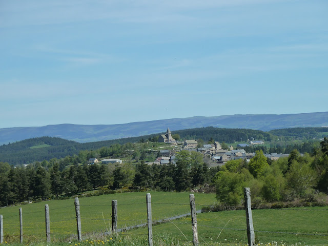 [CR] VTT BUL : Itinérance dans l'Aubrac du 15 au 17 mai 2017 P1100414