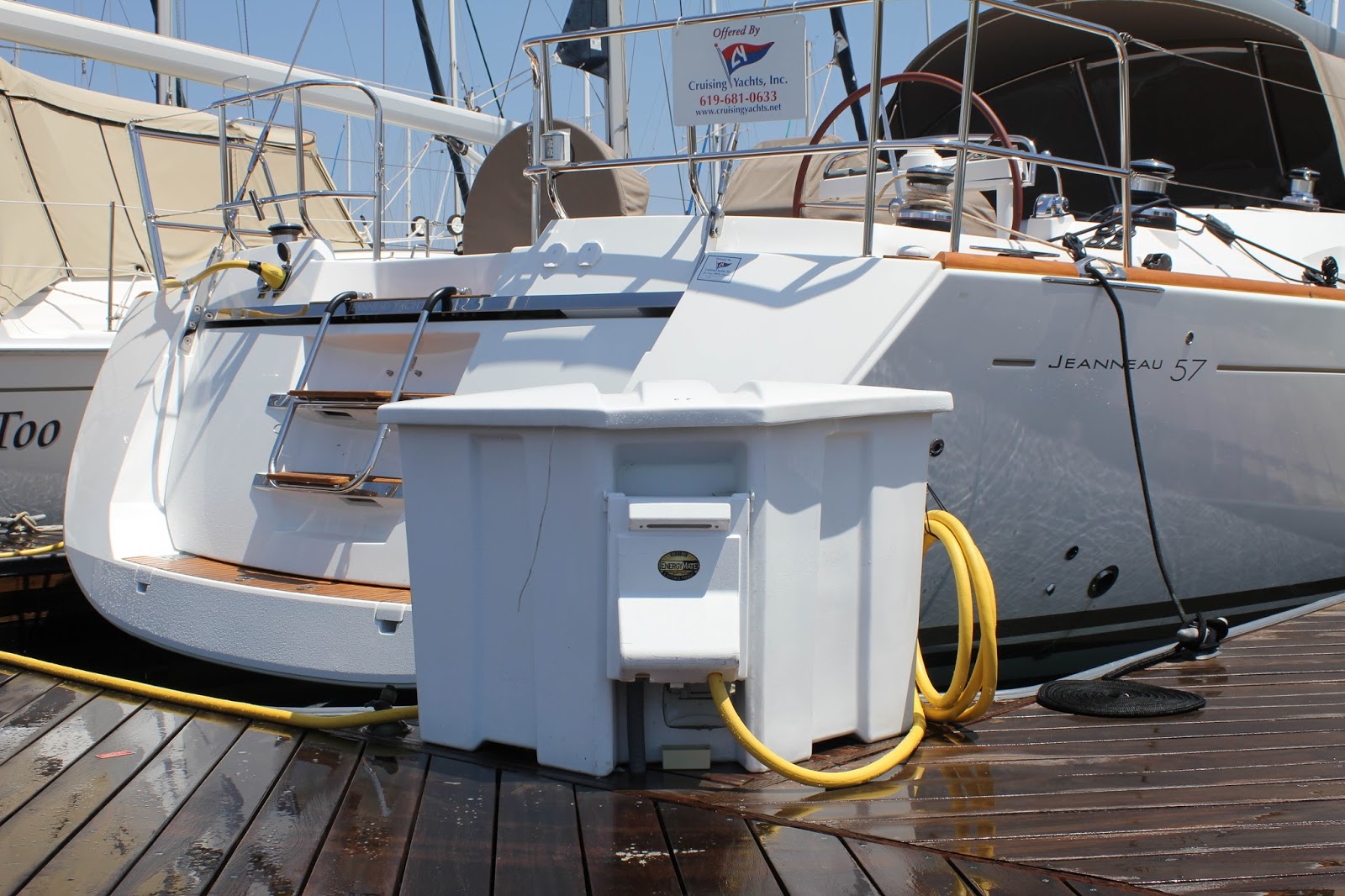 KVTinnovations Halyard Hanger Dock Box Organization by KVT innovations