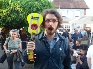 James Hill with Paul Mac's reflecto ukulele