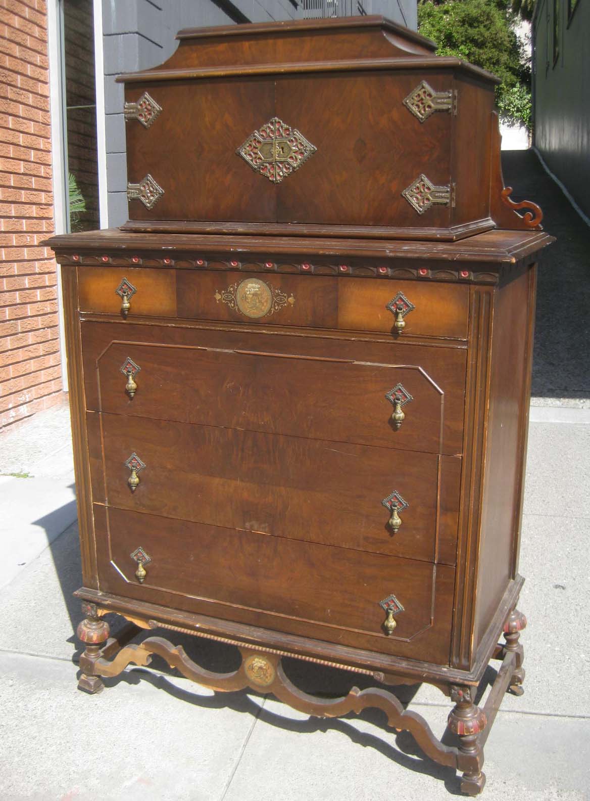 UHURU FURNITURE & COLLECTIBLES SOLD Victorian Dresser 115