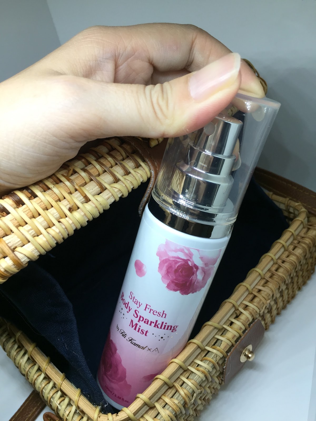 Product Review Titi X Althea Stay Fresh Body Sparkling Mist