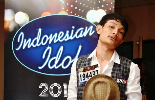 Video Febri Rasa Yang Tertinggal Indonesian Idol 18 Mei 2012 YouTube