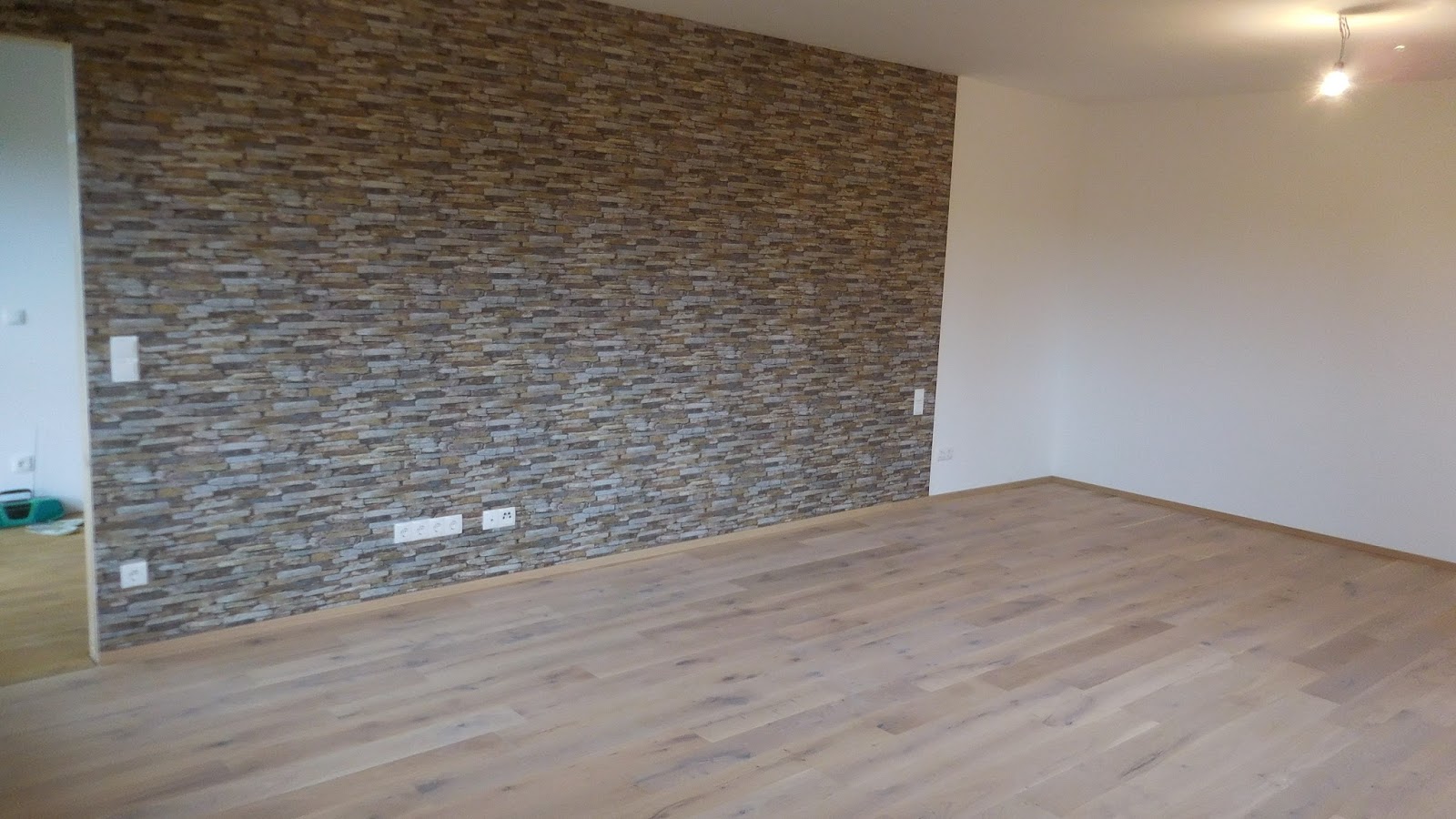 Schroli´s Baublog: Parkett legen, Badezimmer verfliesen