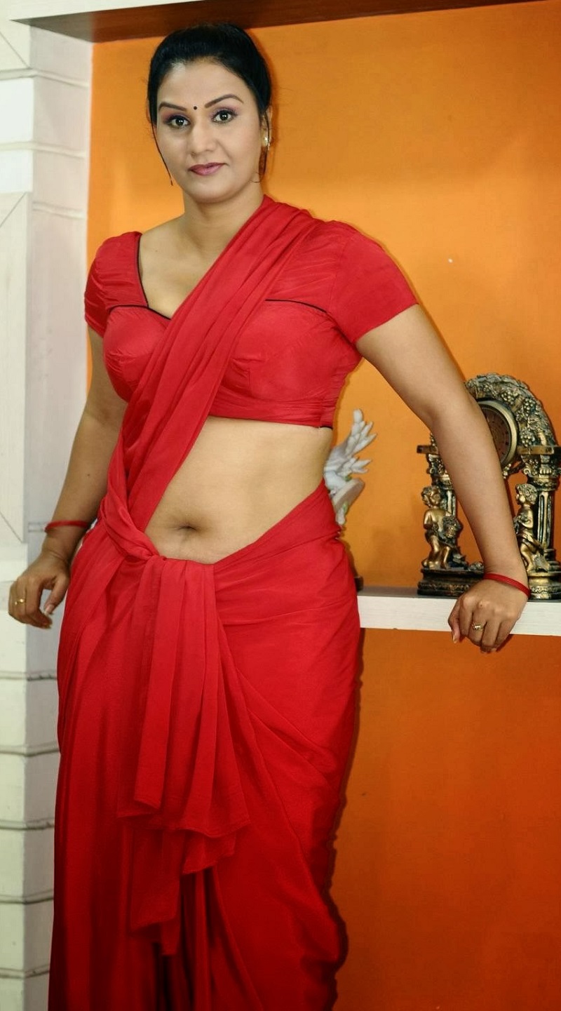 Hot Aunty Photos Apoorva Hot Telugu Aunty Saree Navel