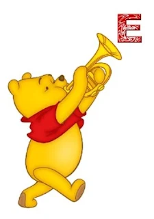 Alfabeto de Winnie the Pooh tocando la Trompeta. Alphabet with Winnie the Pooh with a Trumpet.
