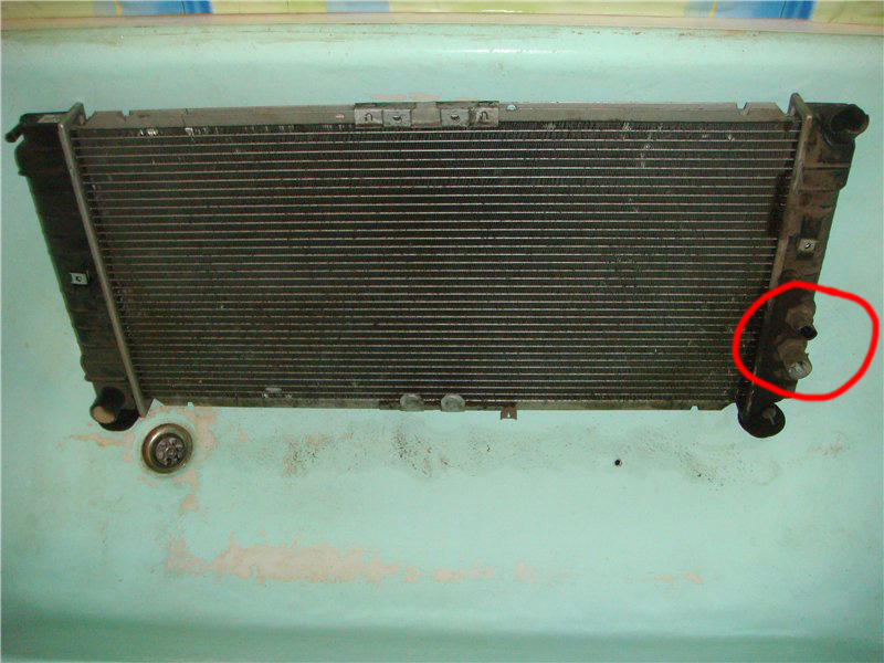 2 дизель. Радиатор охлаждения опель синтра 2. Радиатор охлаждения 350x500x40. Опель синтра 3. Радиатор охладителя кондиционера опель синтра.