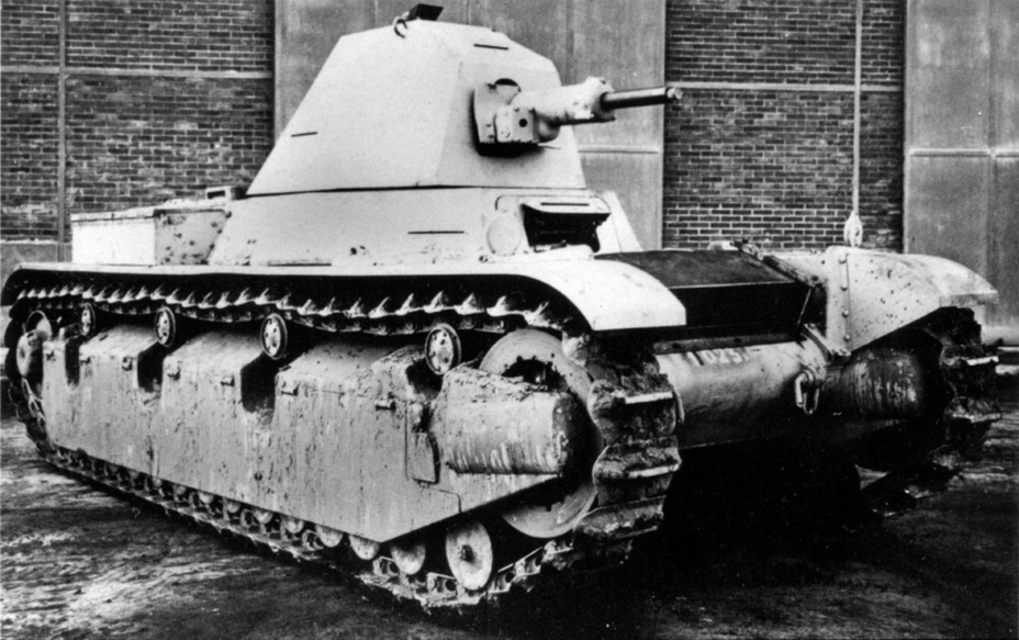 Tank Archives: AMX 38: A Tank Between Classes