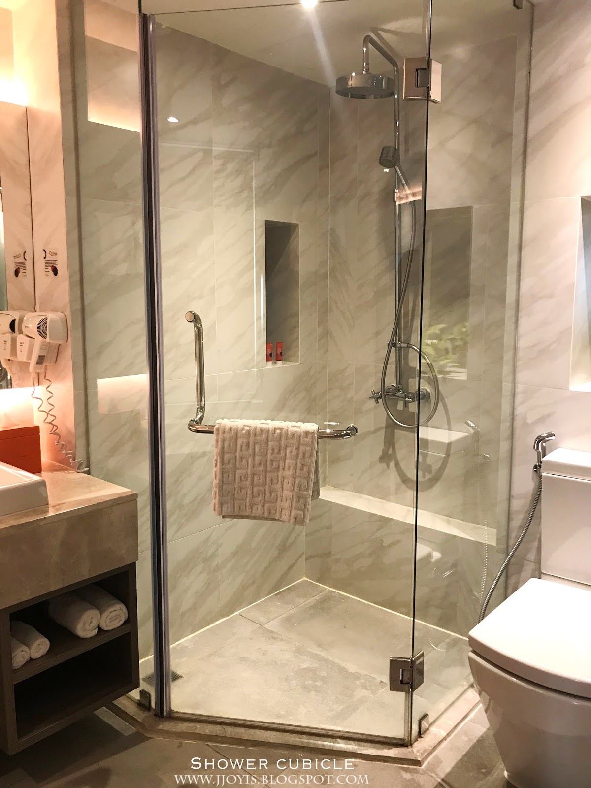 citrus suites compass hospitality grand suite bathroom shower