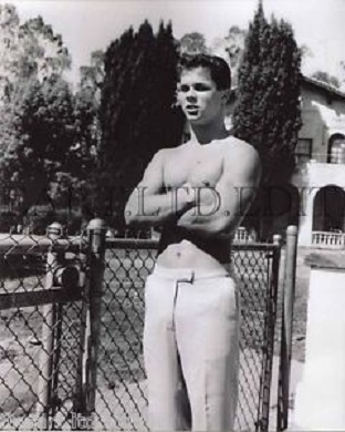 NYSocBoy's Beefcake and Bonding: More Beefcake Photos of Tony Dow