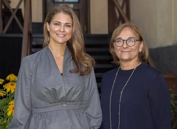 Princess Madeleine wore ZARA wrap overshirt with button for attend My Special Day seminar Foundation for My Big Day event