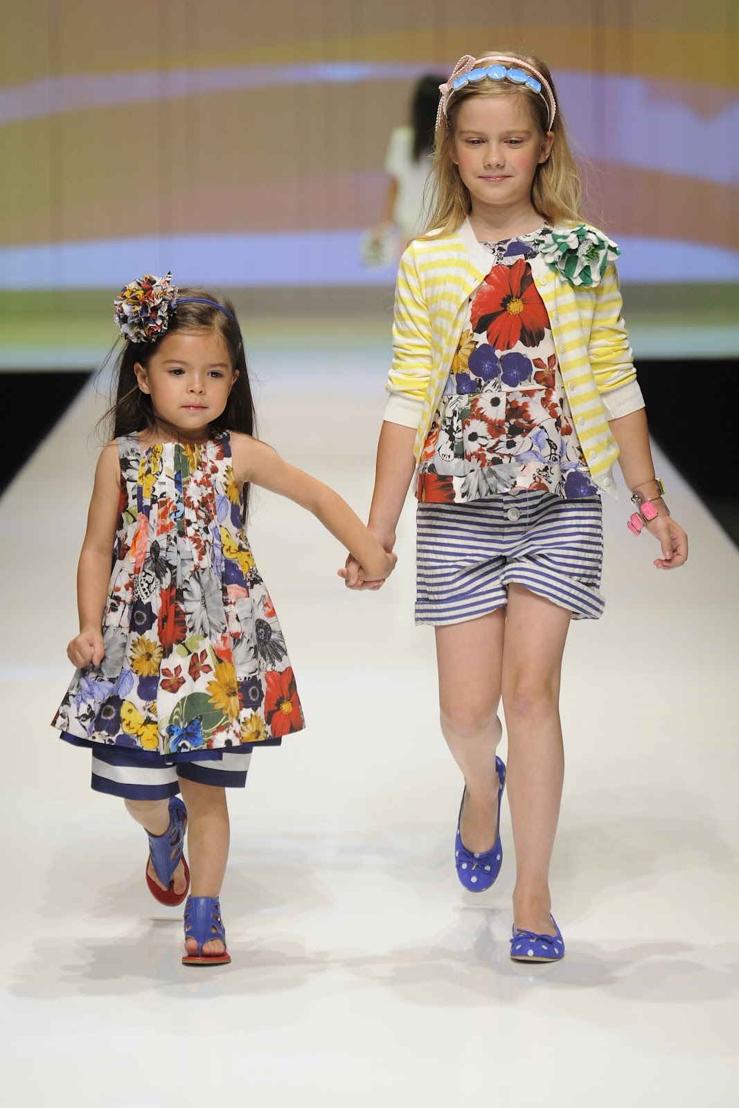 Emoo Fashion: Childrens Fashion Dresses 2012