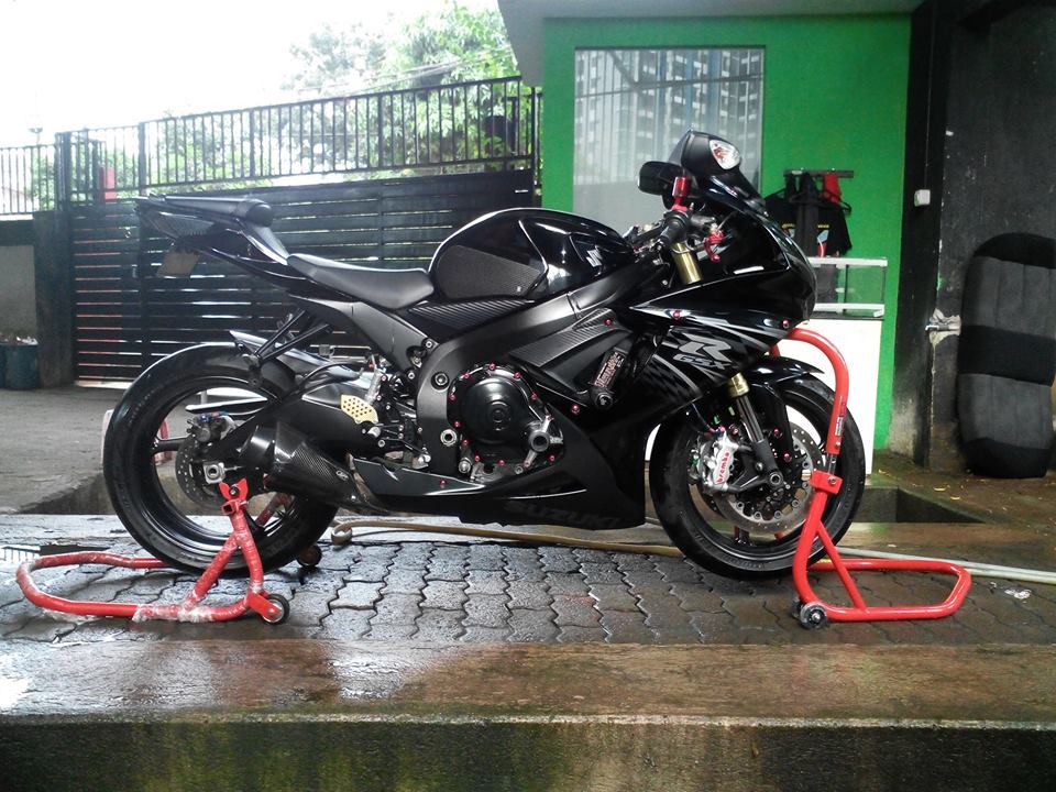 Сузуки gsx750r кастом