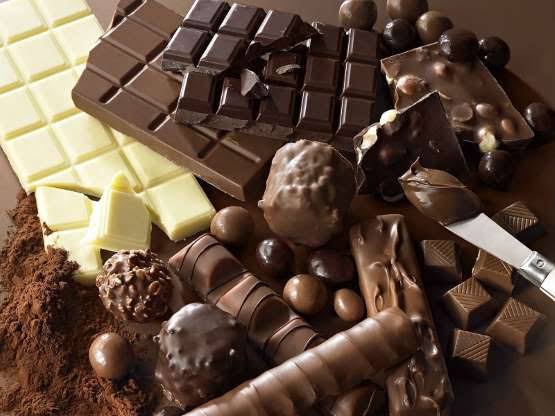 الشوكولاتة الداكنة أم البيضاء؟ العلم يساعدك على الاختيار.Dark chocolate