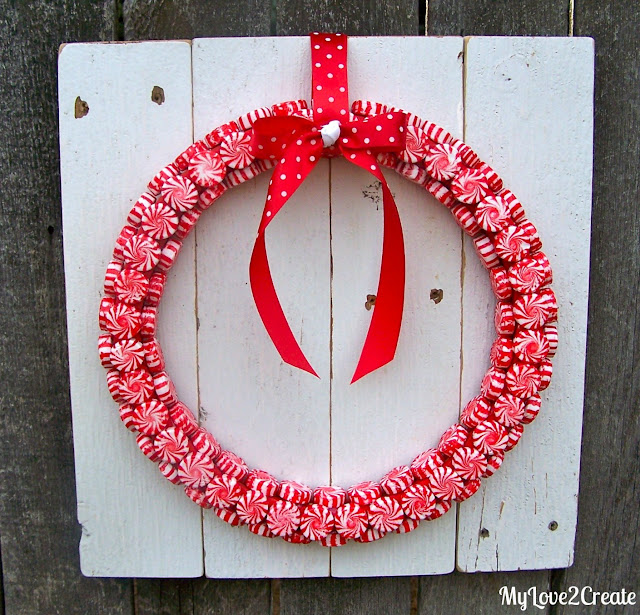 Easy DIY Peppermint Wreath, tutorial at MyLove2Create