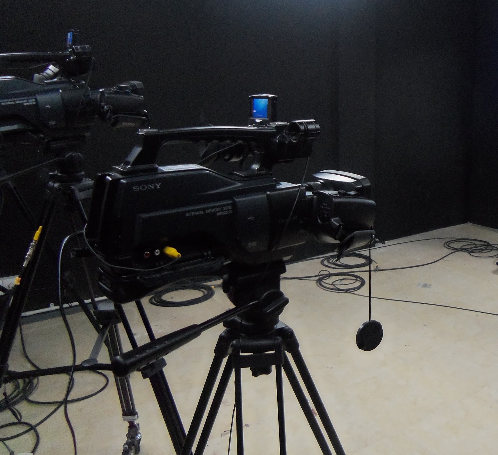 Contoh Desain Produksi Program Acara Contoh Desain Produksi Program Acara