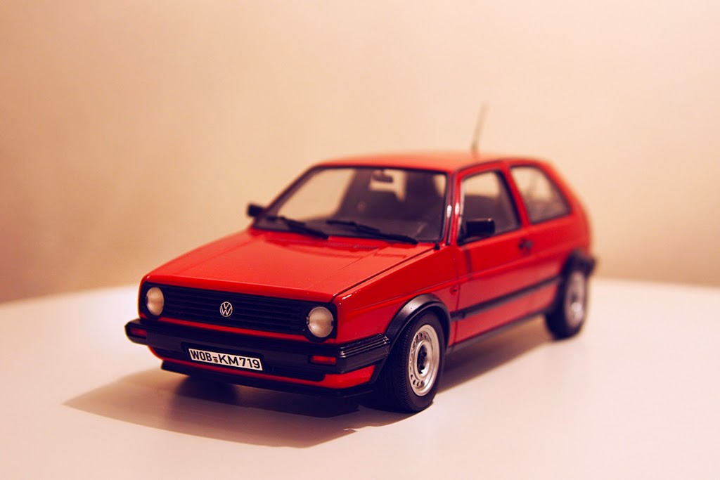 1/18 Norev Volkswagen Golf CL