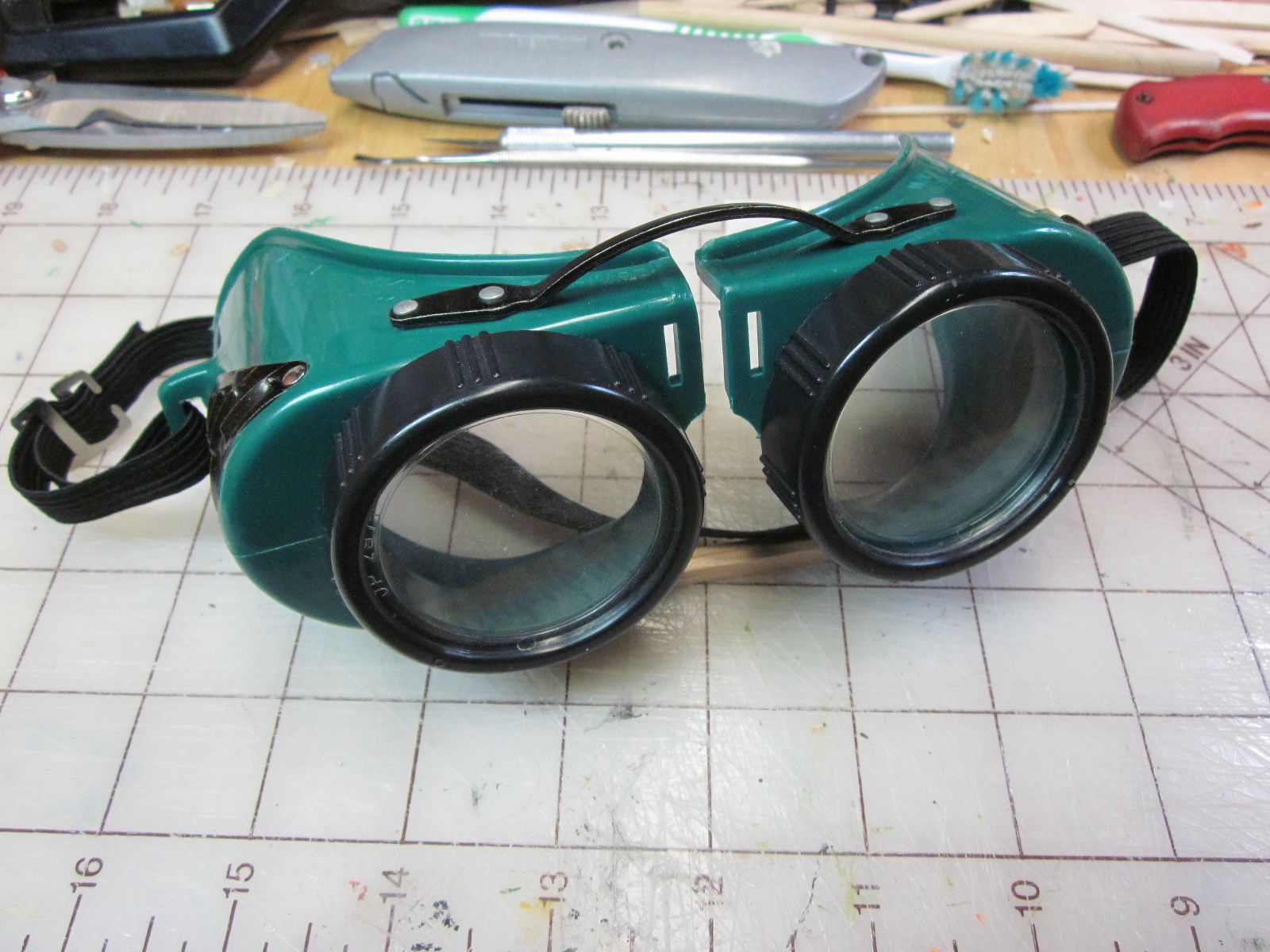 Battleground Hobbies How to Build Steampunk Goggles