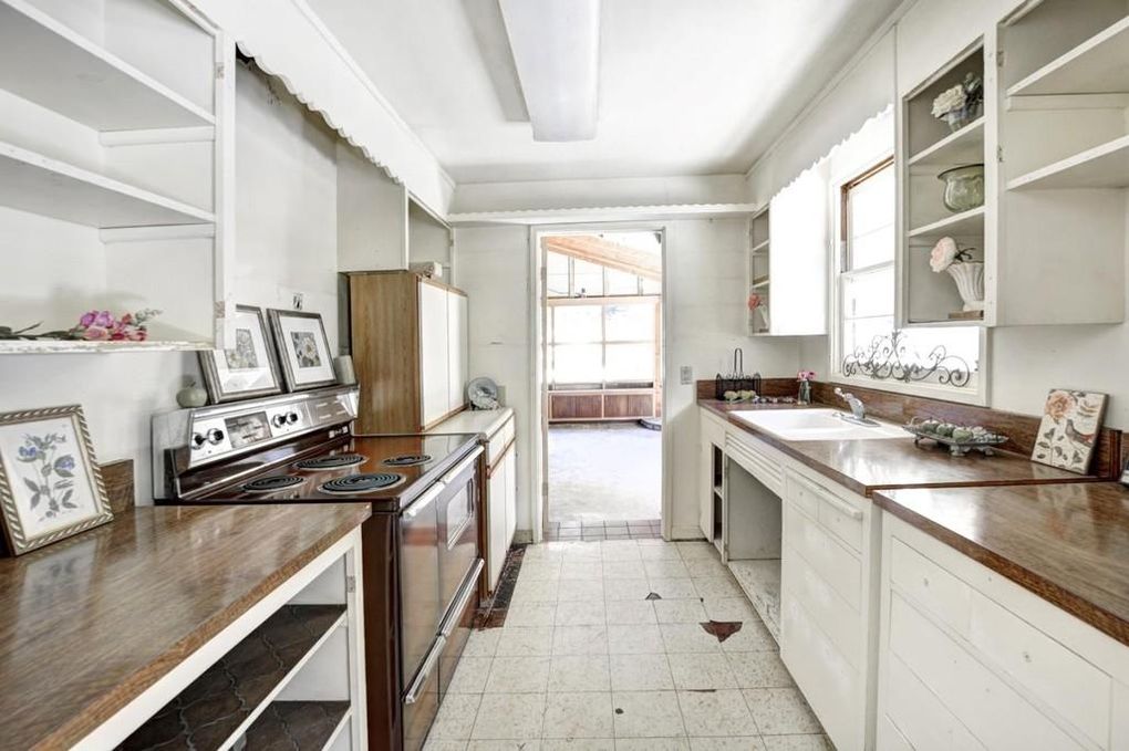 For Sale Investment Property in Carmel Valley Single Family 3 bed/2 bath