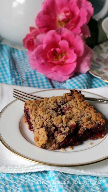 Blackberry Pie Bars: The Charm of Home