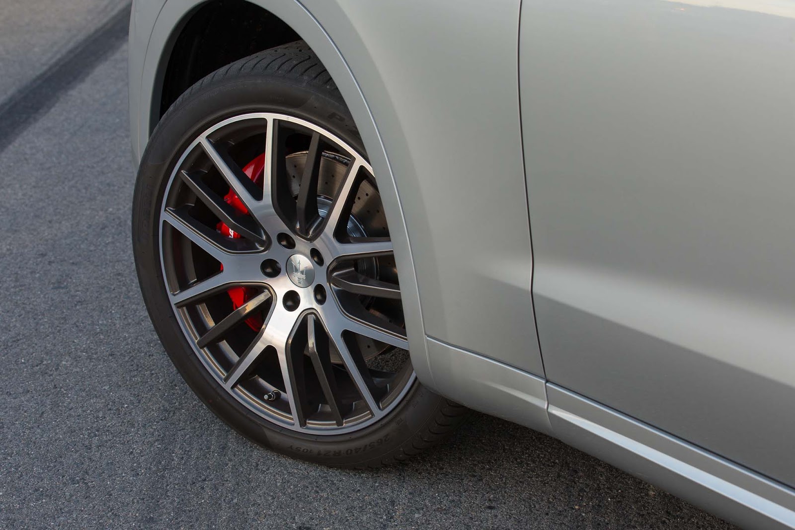 MASERATI LEVANTE, SUV LEVANTE ITALIA, GIA XE 5 CHỖ LEVANTE 2019, MASERATI QUẬN 1, XE MASERATI NHẬP KHẨU CHÍNH HÃNG MASERATI SAI GÒN LÊ DUẨN