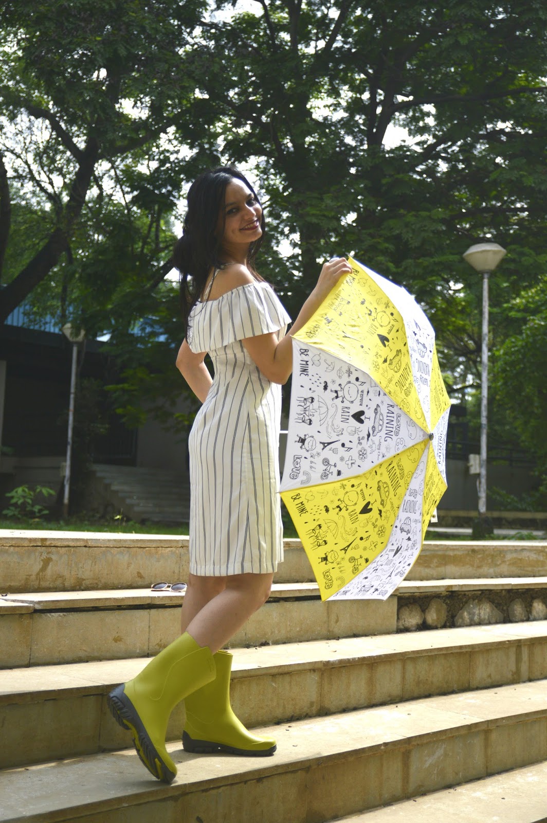 Rainy Day Outfit What to Wear when its Raining Yet Sunny Chiconomical