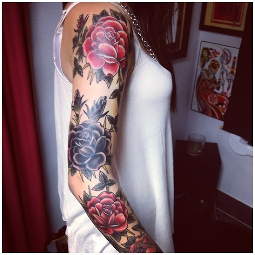 Legal Rose Tattoo Design de Manga comprida