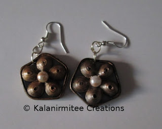 kalanirmitee: Quilled earrings