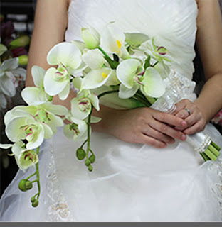 lily wedding flowers