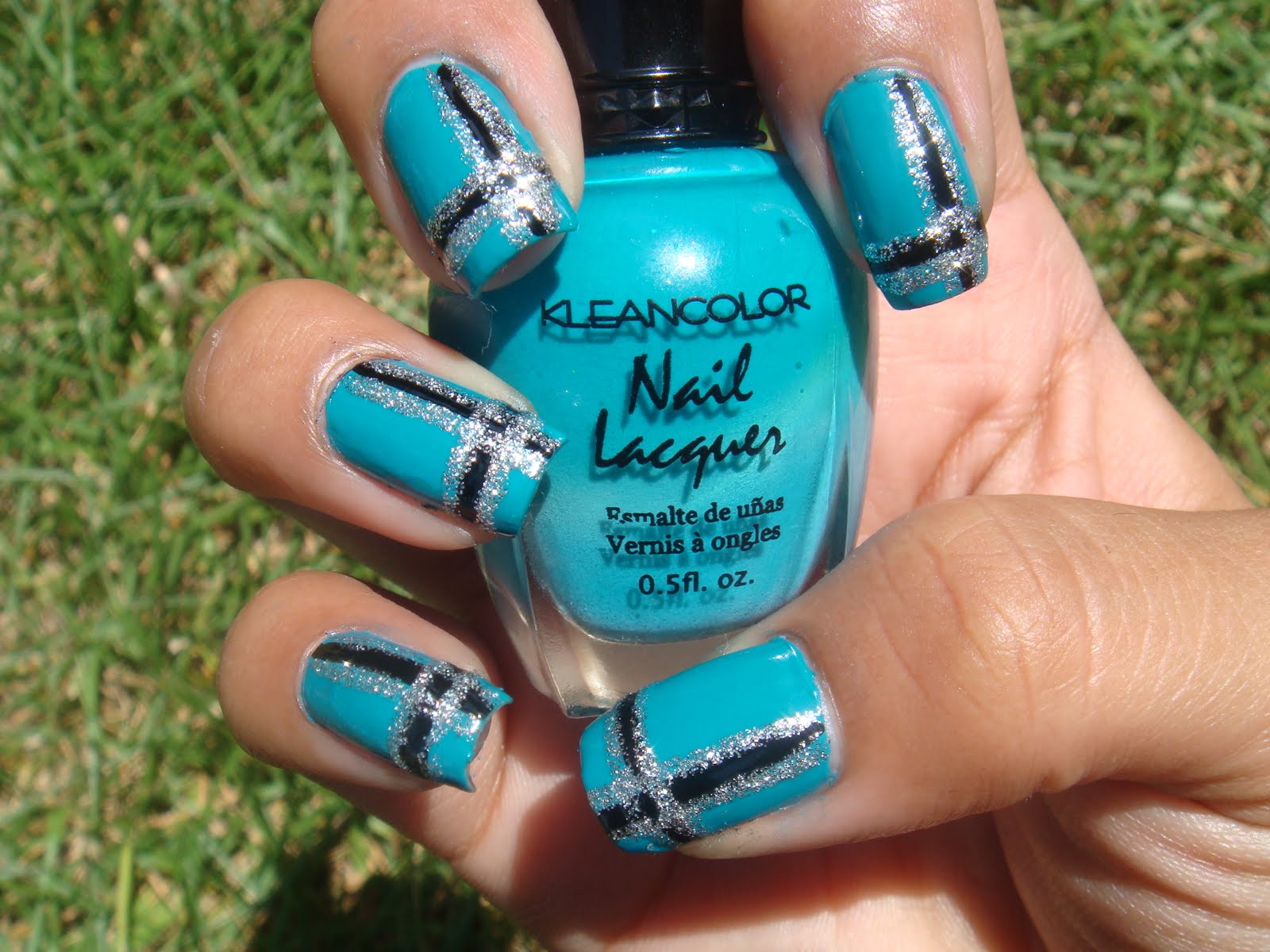 4. Teal and Silver Striped Nail Art - wide 6