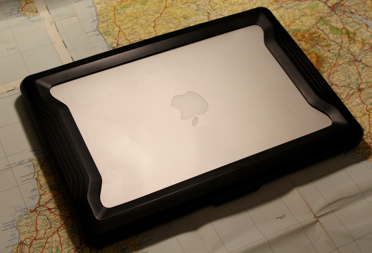 Review: Vectros Bumper Macbook Case