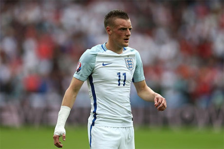 BAN TIN EURO 17/6: Martial bi 'tay chay' - Anh 2