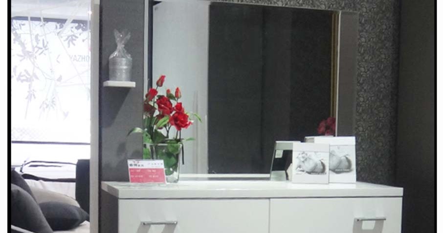 Meja rias kaca minimalis modern Alexa Allia Furniture Meja rias kaca minimalis modern Alexa Allia Furniture