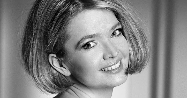 CELEBRITY MODELS NUDE: Julia Biedermann CELEBRITY MODELS NUDE: Julia Biedermann