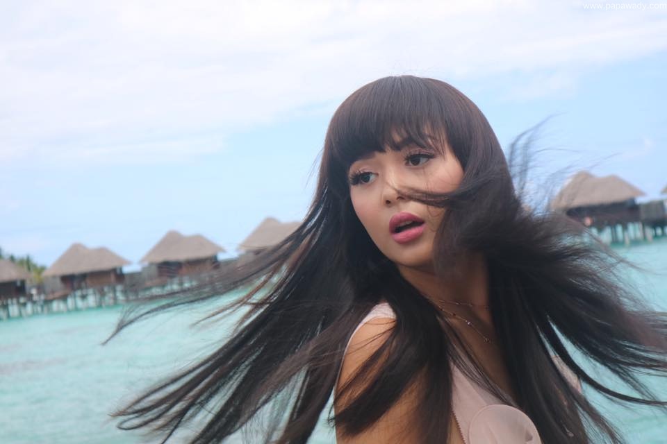 Beautiful Young Actress Shwe Mhone Yati Vacation In Maldives