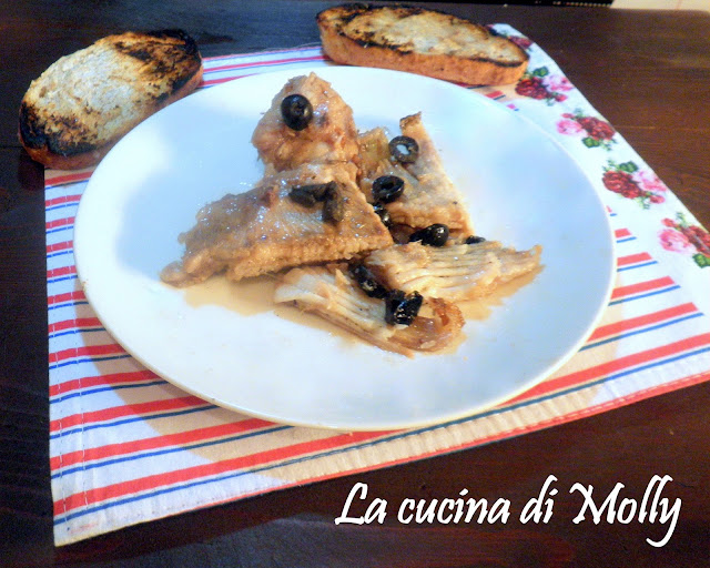 RAZZA CON OLIVE NERE E ACETO BALSAMICO